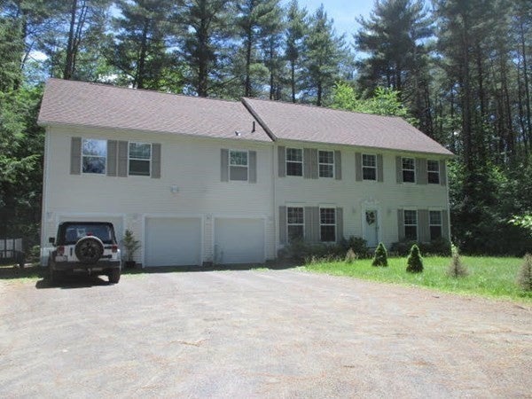 Northampton, Massachusetts, 01062, United States, 3 Bedrooms Bedrooms, ,3 BathroomsBathrooms,Residential,For Sale,1848678