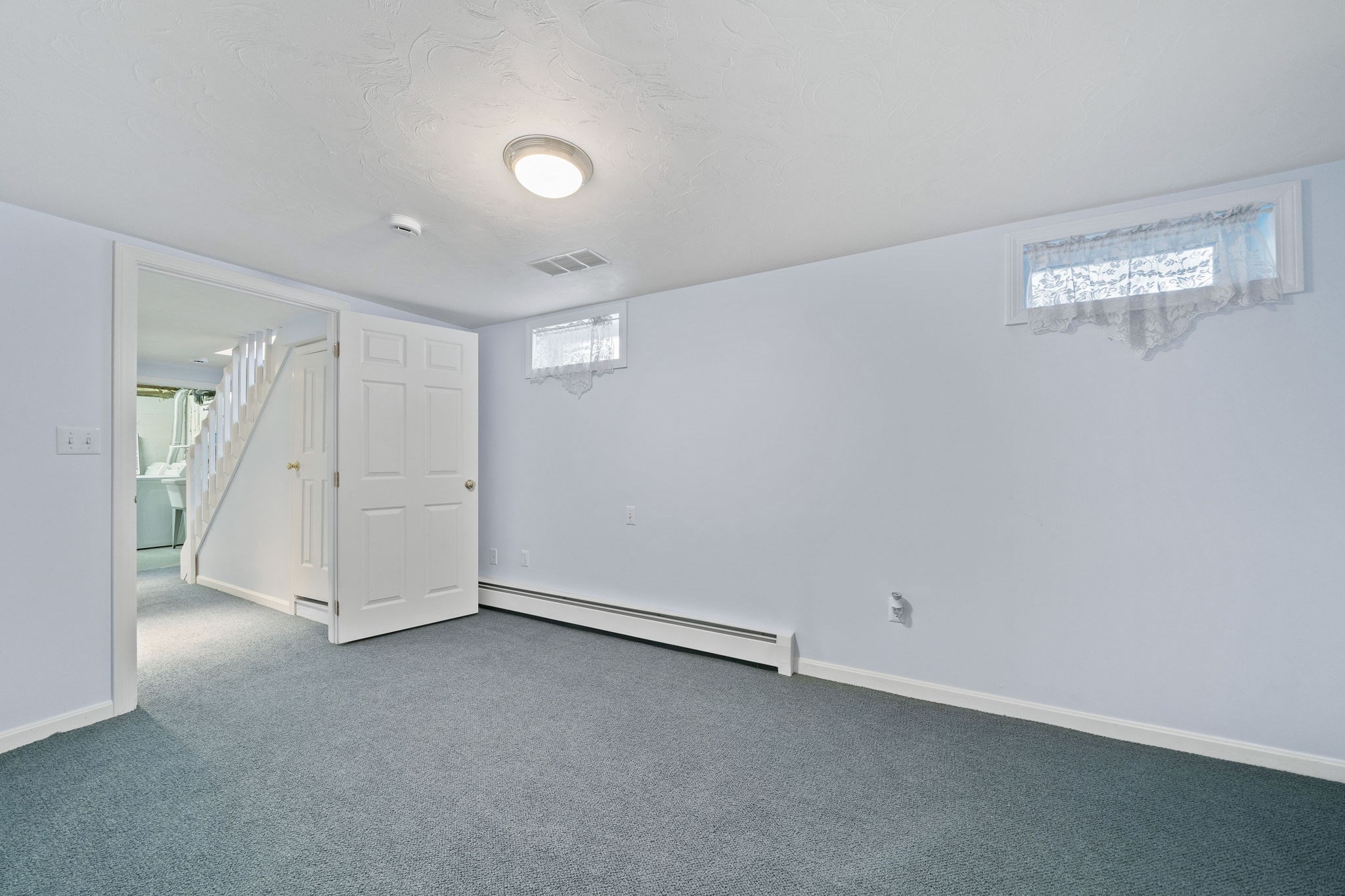 Braintree, Massachusetts, 02184, United States, 2 Bedrooms Bedrooms, ,2 BathroomsBathrooms,Residential,For Sale,1899290