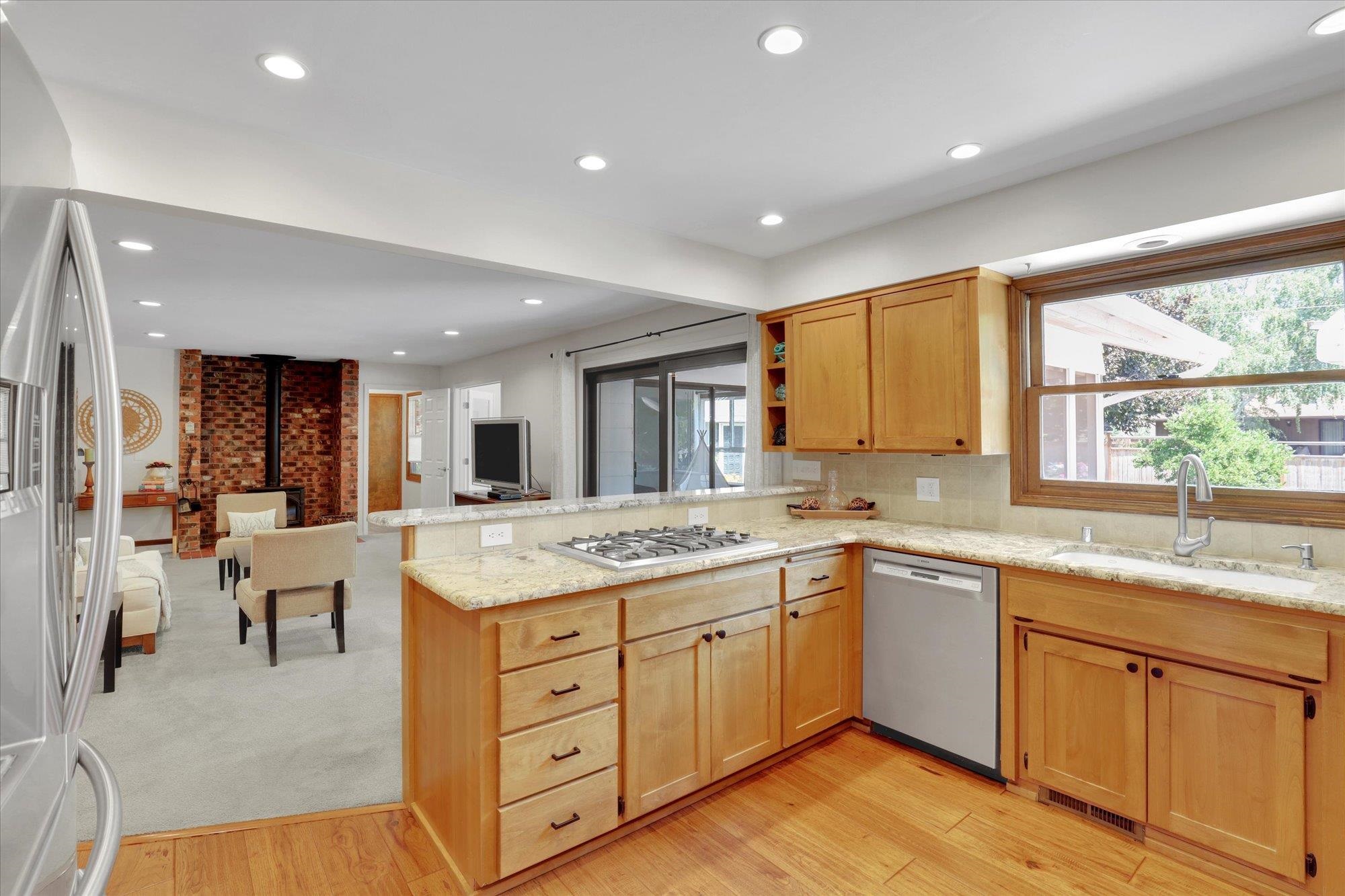 Spokane, Washington, 99203, United States, 5 Bedrooms Bedrooms, ,4 BathroomsBathrooms,Residential,For Sale,1914349