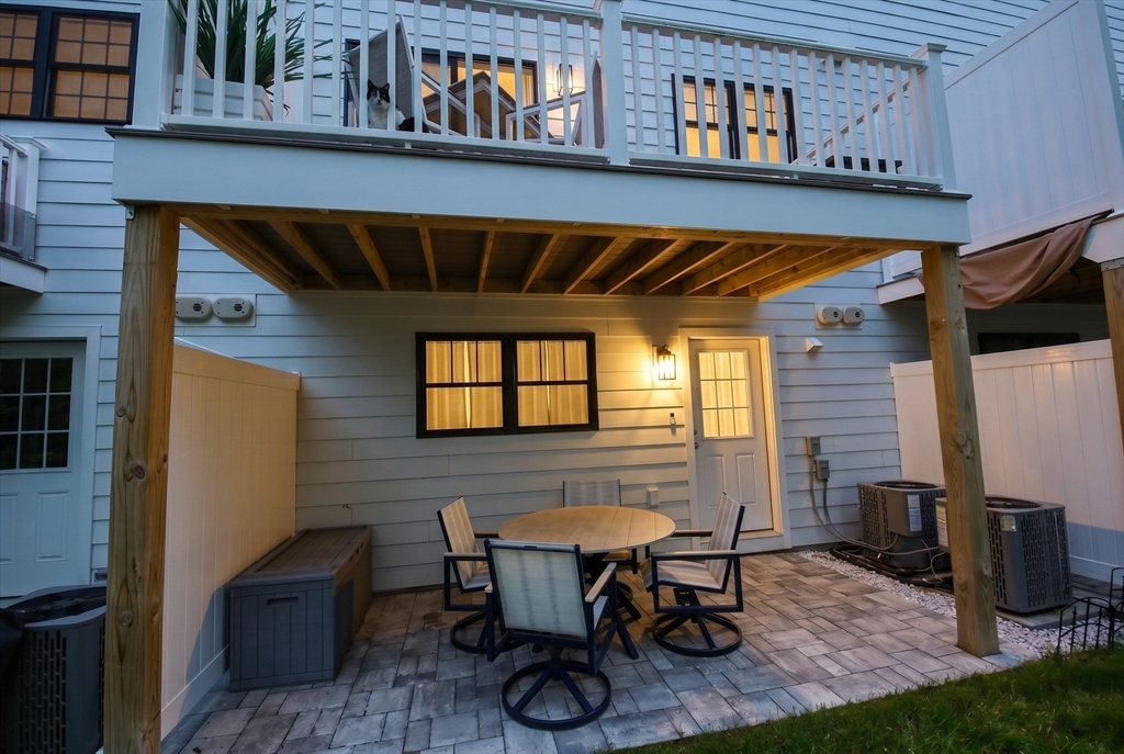 Peabody, Massachusetts, 01960, United States, 3 Bedrooms Bedrooms, ,4 BathroomsBathrooms,Residential,For Sale,2048851