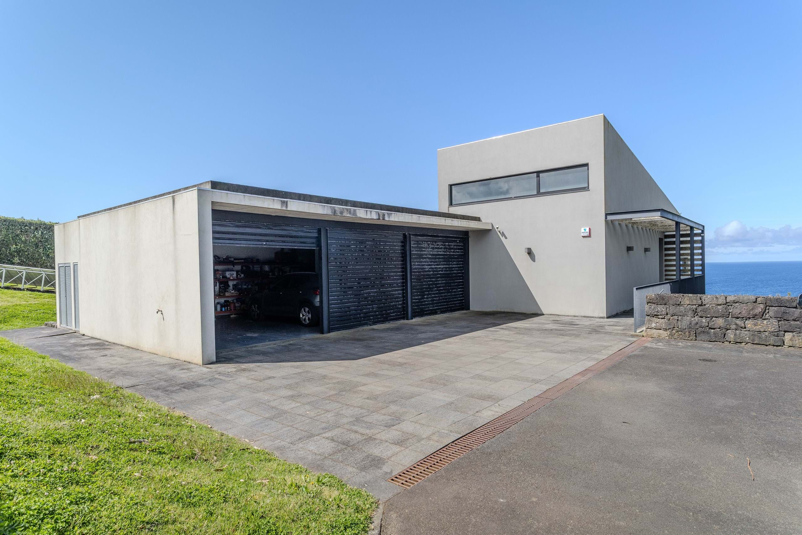 Ponta Delgada, Ilha de São Miguel, 9560-501, PT, 3 Bedrooms Bedrooms, ,4 BathroomsBathrooms,Residential,For Sale,1826448