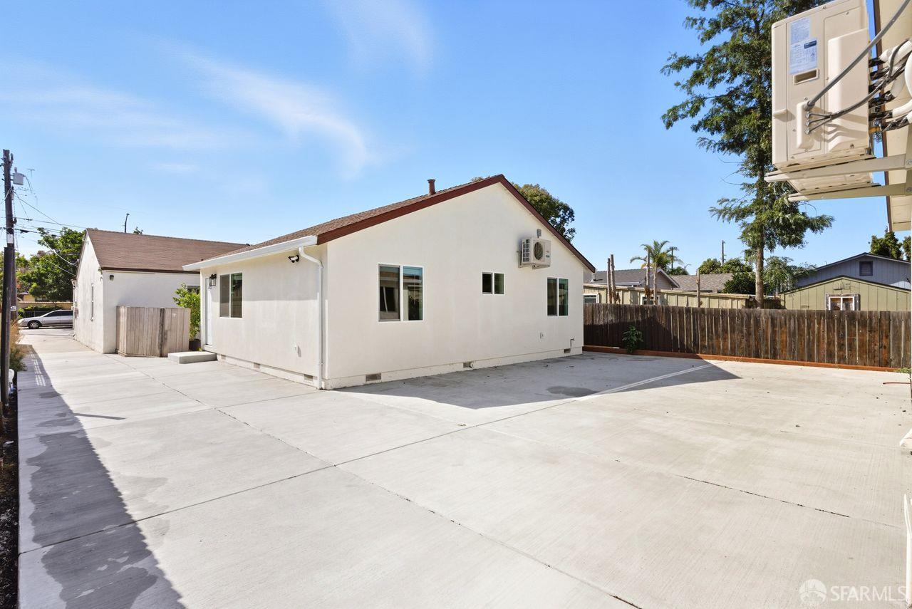 San Jose, California, 95116, United States, 8 Bedrooms Bedrooms, ,4 BathroomsBathrooms,Residential,For Sale,1988355