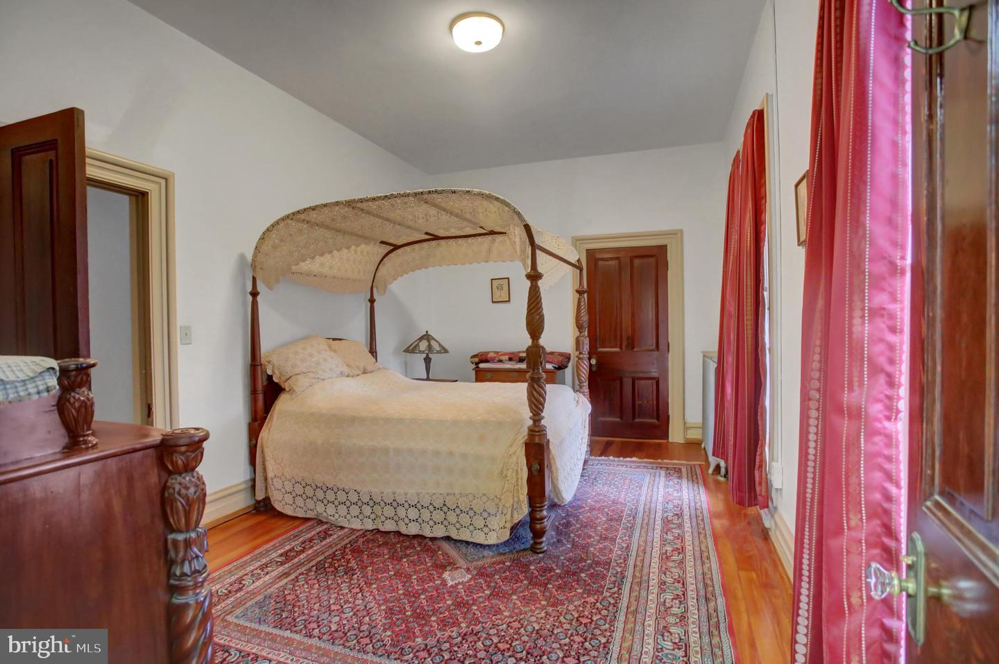144 W Main Street, Waynesboro, Pennsylvania, 17268, United States, 7 Bedrooms Bedrooms, ,4 BathroomsBathrooms,Residential,For Sale,144 W Main Street,1662574