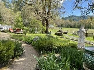 Selma, Oregon, 97538, United States, 4 Bedrooms Bedrooms, ,4 BathroomsBathrooms,Residential,For Sale,1981987