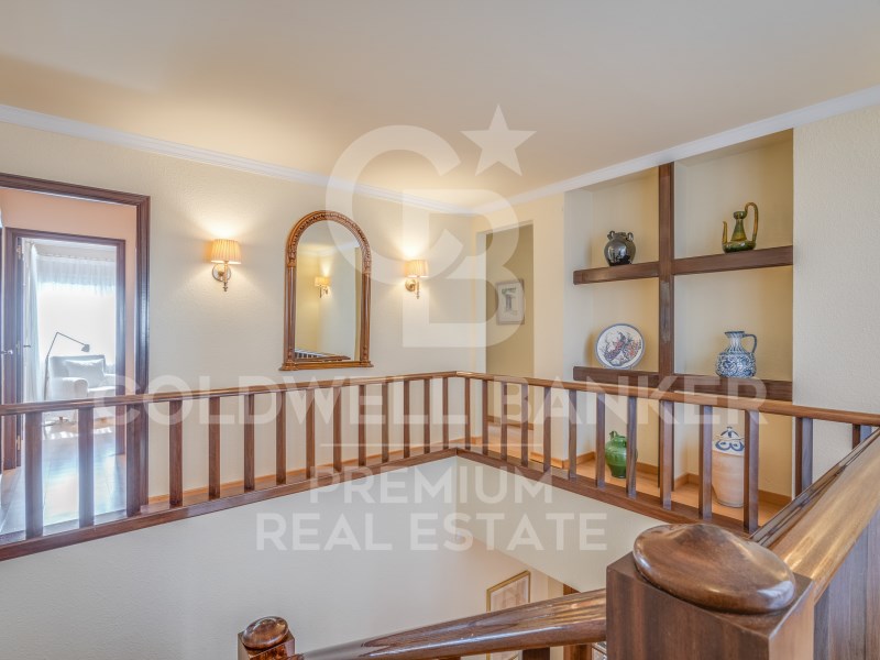 Cerdanyola del Vallès, Catalonia, ES, 4 Bedrooms Bedrooms, ,3 BathroomsBathrooms,Residential,For Sale,1481856