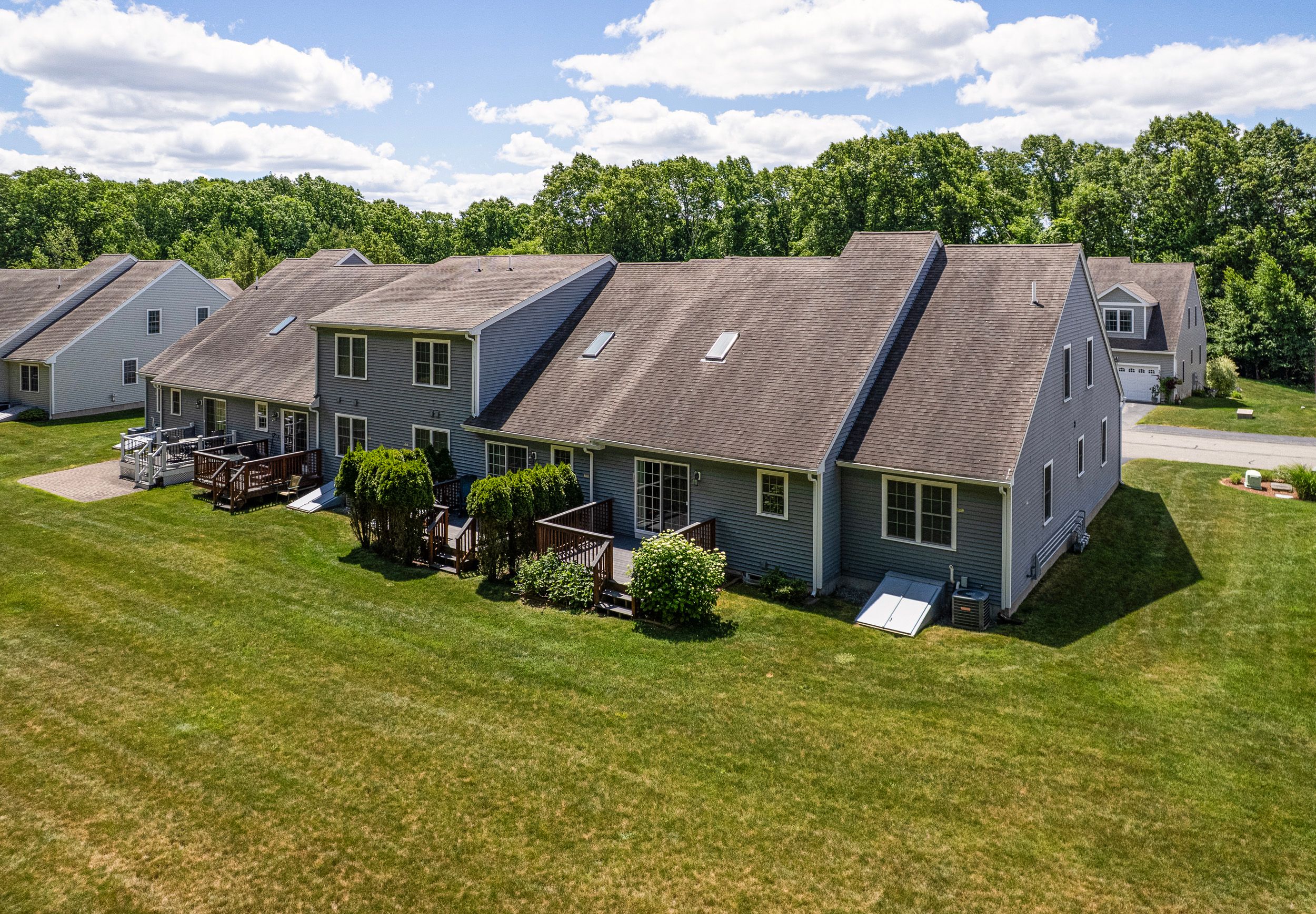  16 Ashton Lane, Millbury, MA 01527 - 物件實景