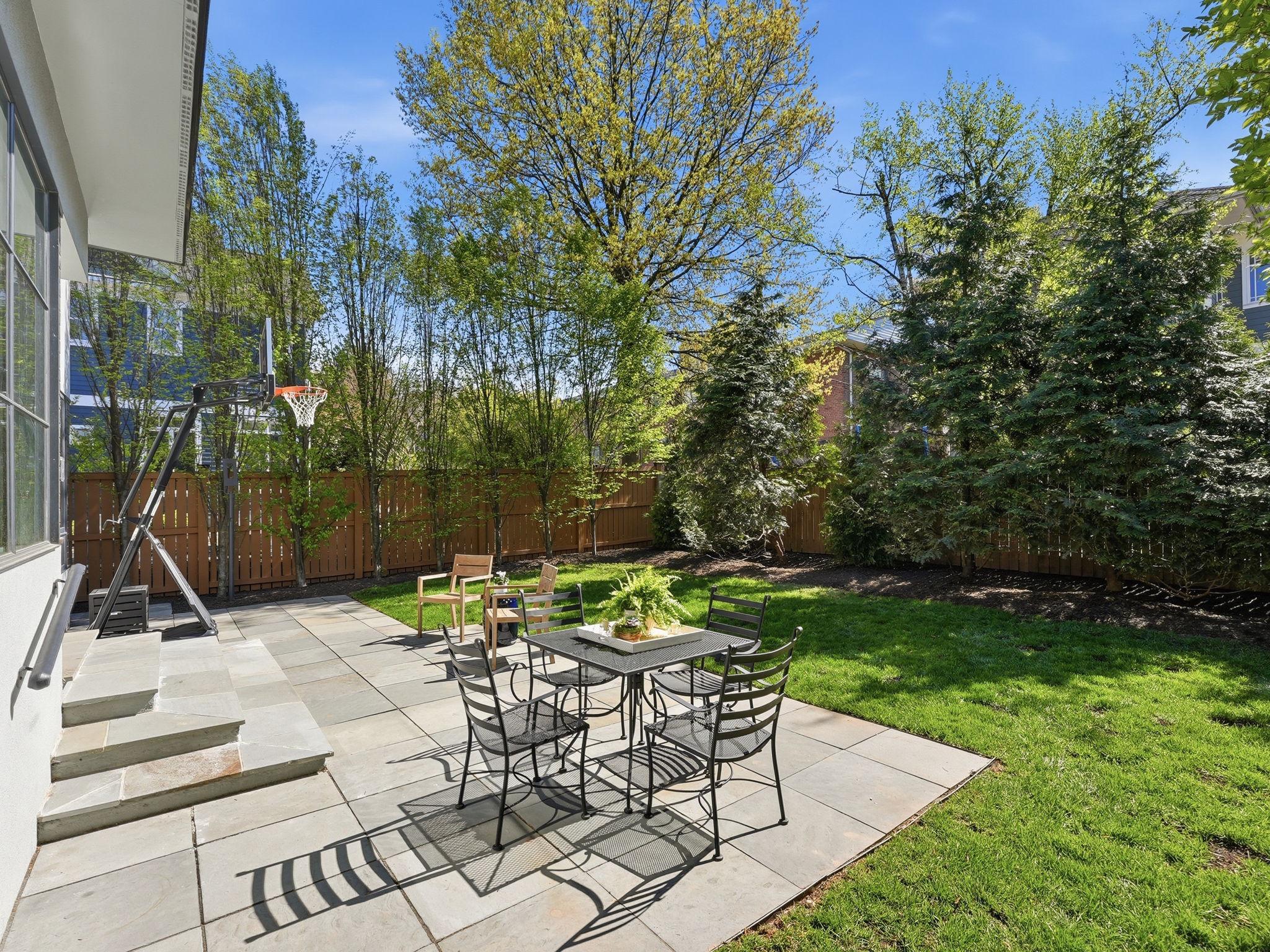  1404 N Herndon Street, Arlington, VA, 22201 - 物件實景