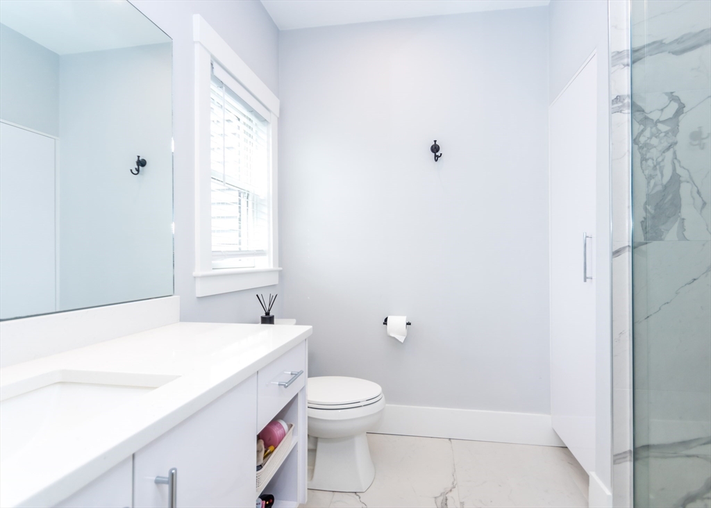 Waltham, Massachusetts, 02453, United States, 3 Bedrooms Bedrooms, ,4 BathroomsBathrooms,Residential,For Sale,1786216