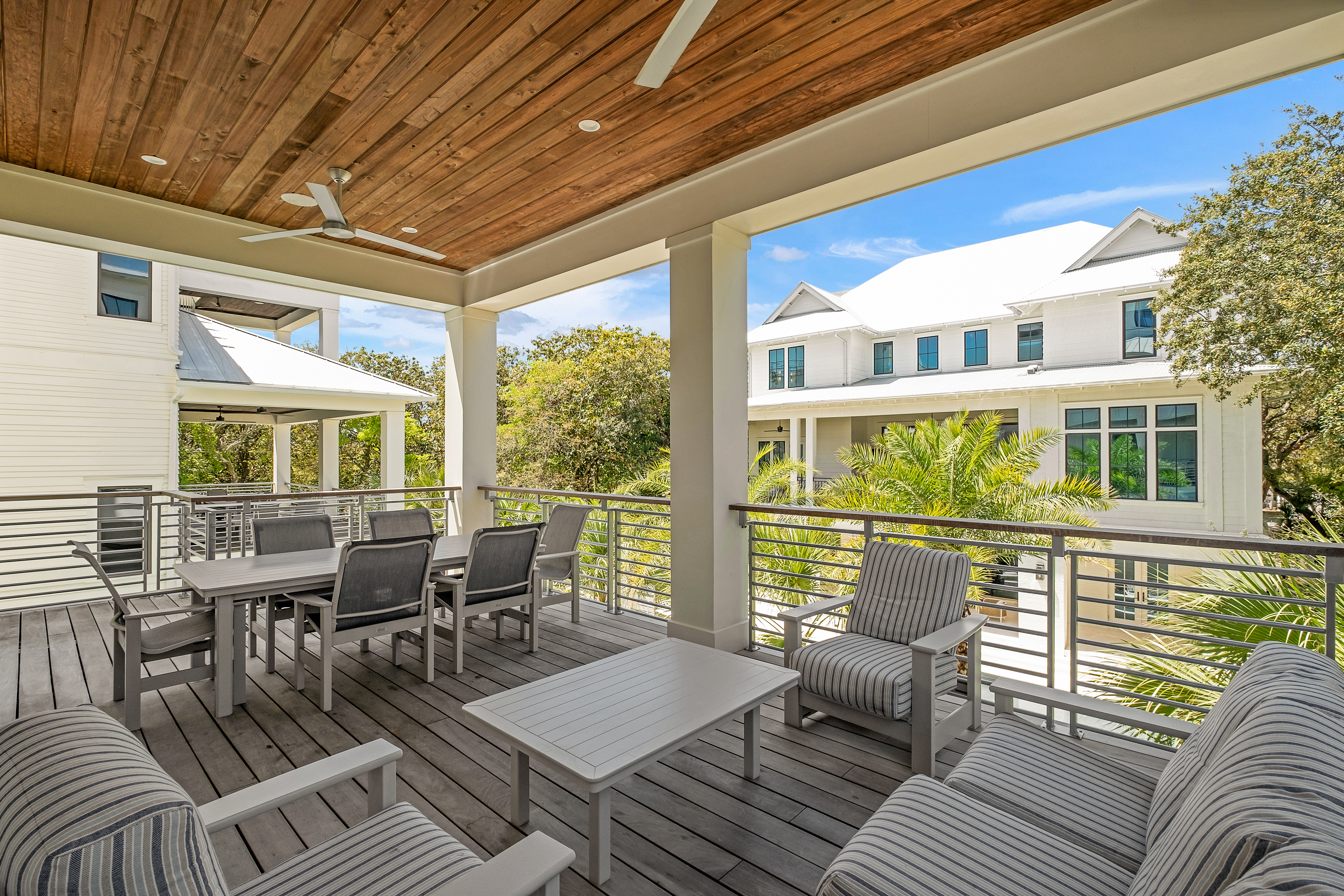  Elegant Retreat With Private Pool And Rooftop Deck Near Beach Access - 物件實景