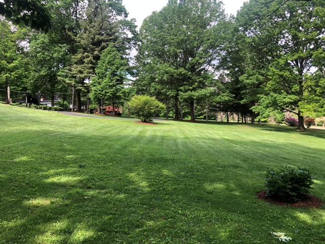 Chester, West Virginia, 26034, United States, 4 Bedrooms Bedrooms, ,3 BathroomsBathrooms,Residential,For Sale,1974553