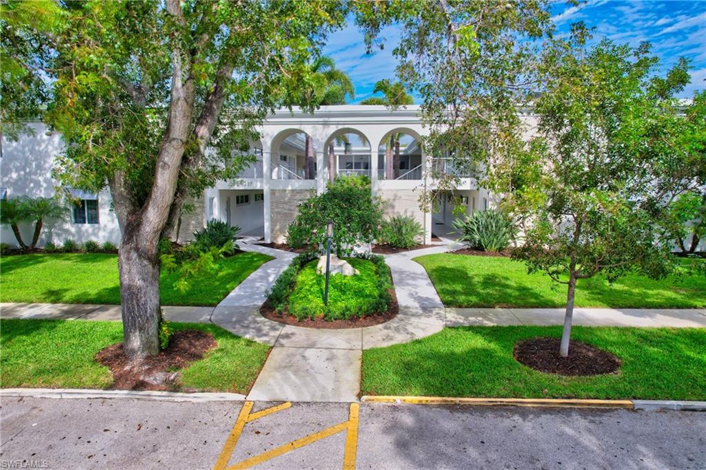 255 3rd Ave S, Naples, Florida, 34102, United States, 2 Bedrooms Bedrooms, ,2 BathroomsBathrooms,Residential,For Sale,255 3rd Ave S,1676844