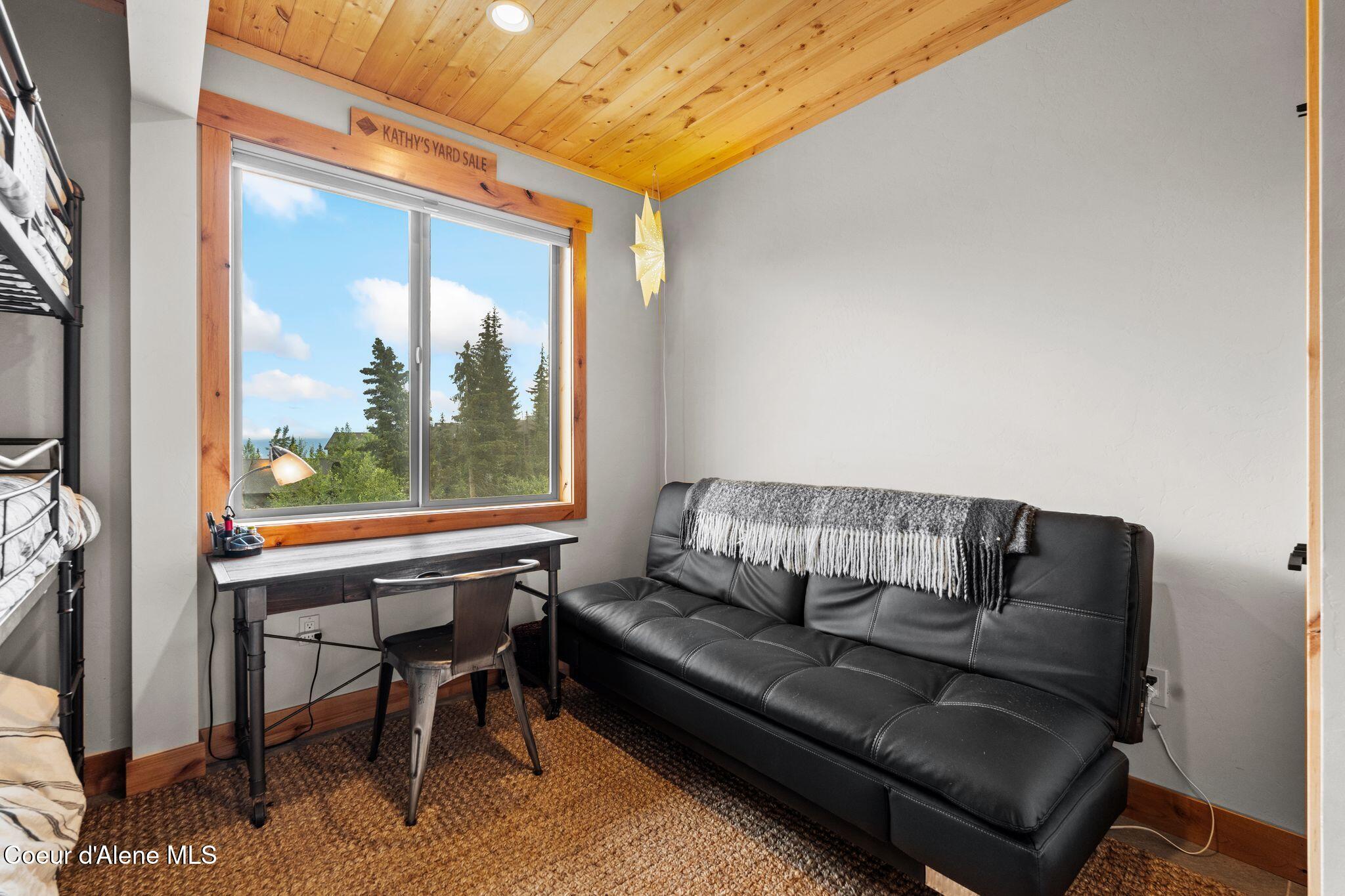 Sandpoint, Idaho, 83864, United States, 3 Bedrooms Bedrooms, ,3 BathroomsBathrooms,Residential,For Sale,1894320