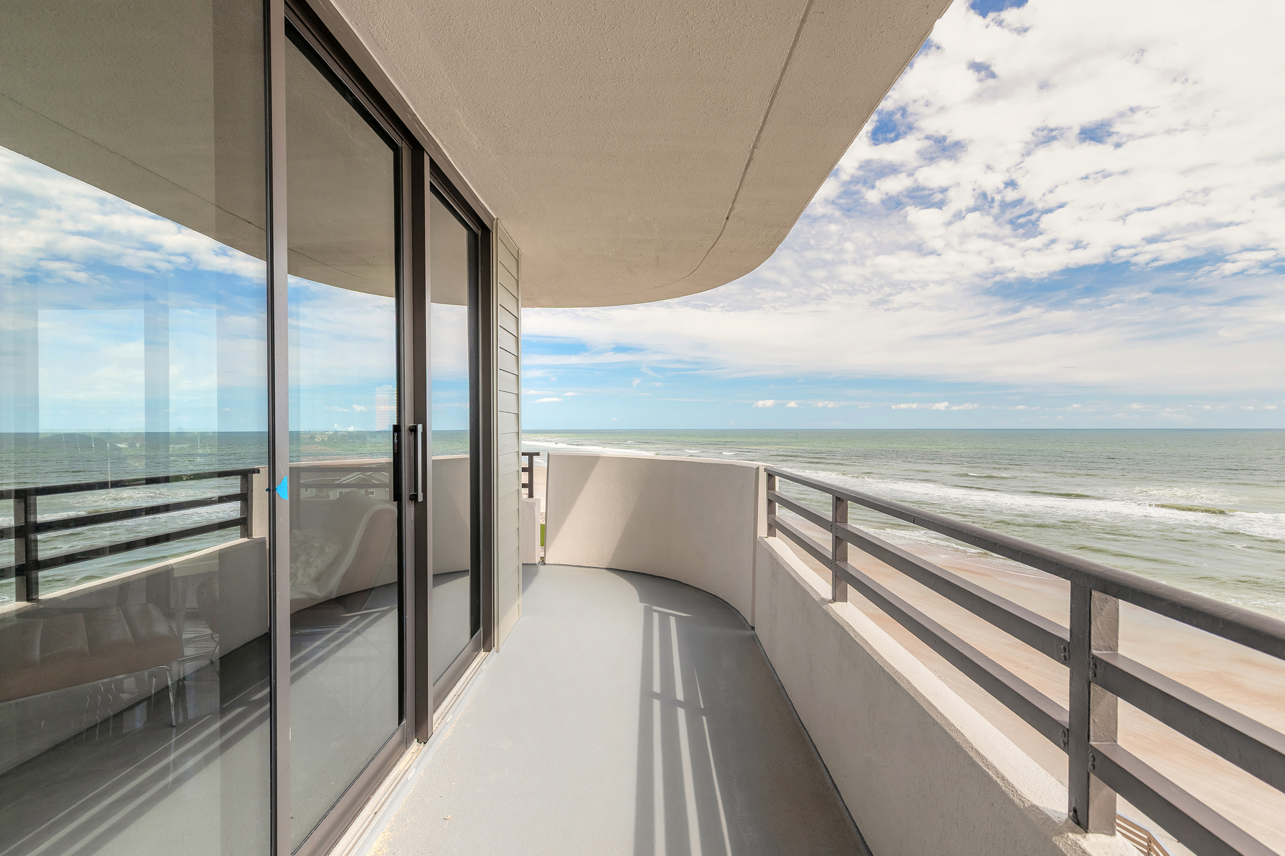 Daytona Beach, Florida, 32118, United States, 3 Bedrooms Bedrooms, ,2 BathroomsBathrooms,Residential,For Sale,1981159