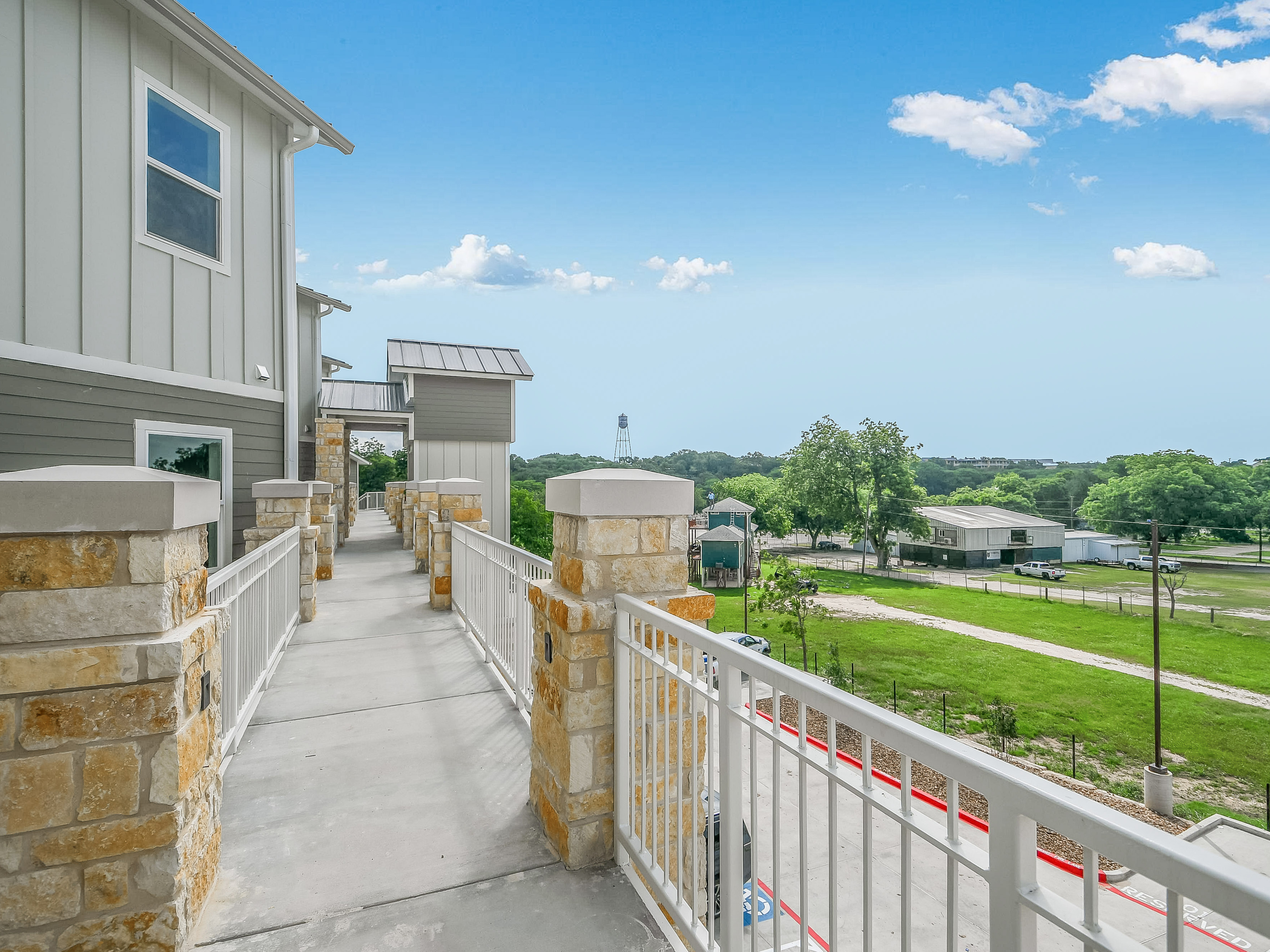  Premier river-front Condos on the Guadalupe Rapids - 物件實景