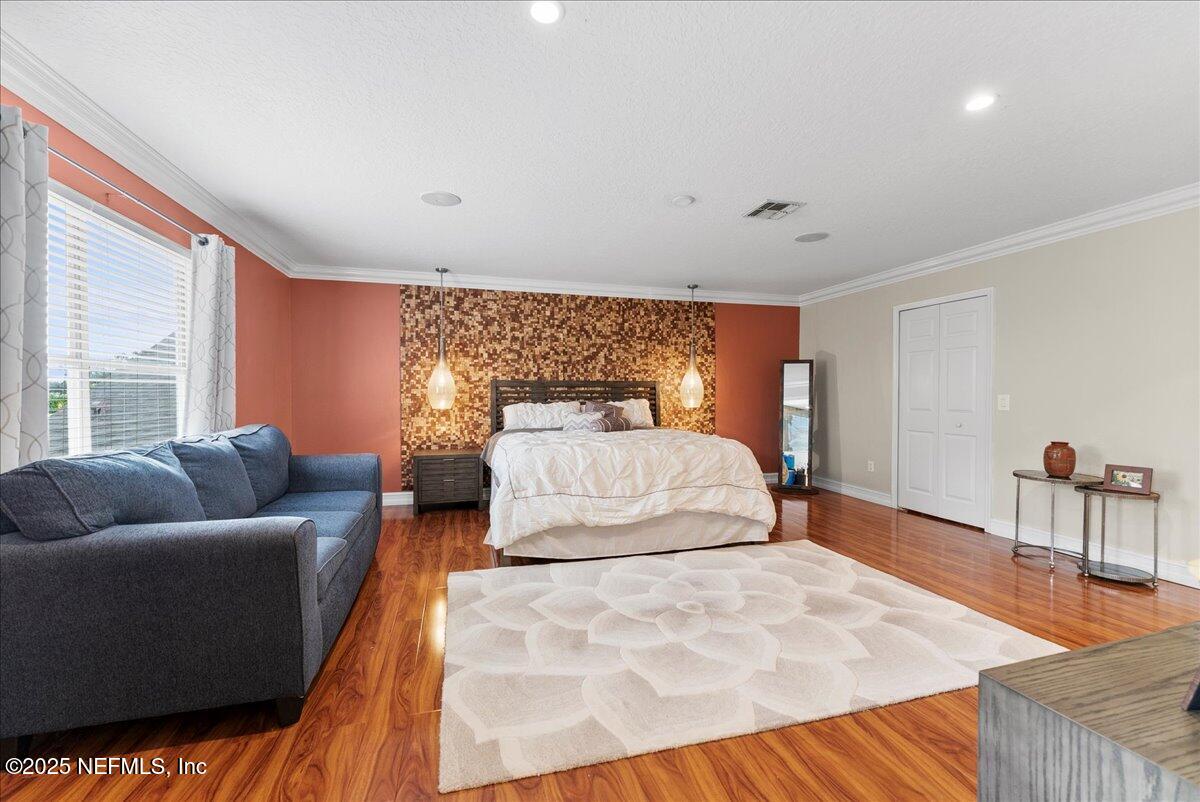 Orlando, Florida, 32825, United States, 3 Bedrooms Bedrooms, ,3 BathroomsBathrooms,Residential,For Sale,1975410