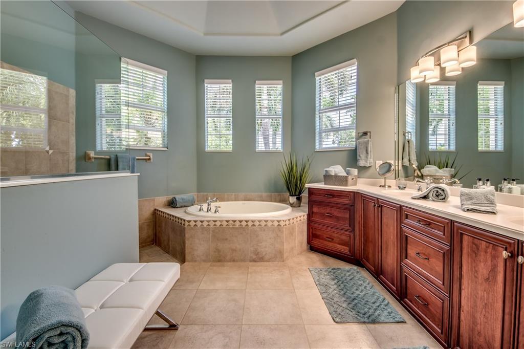 CAPE CORAL, Florida, 33914, United States, 4 Bedrooms Bedrooms, ,3 BathroomsBathrooms,Residential,For Sale,2005901