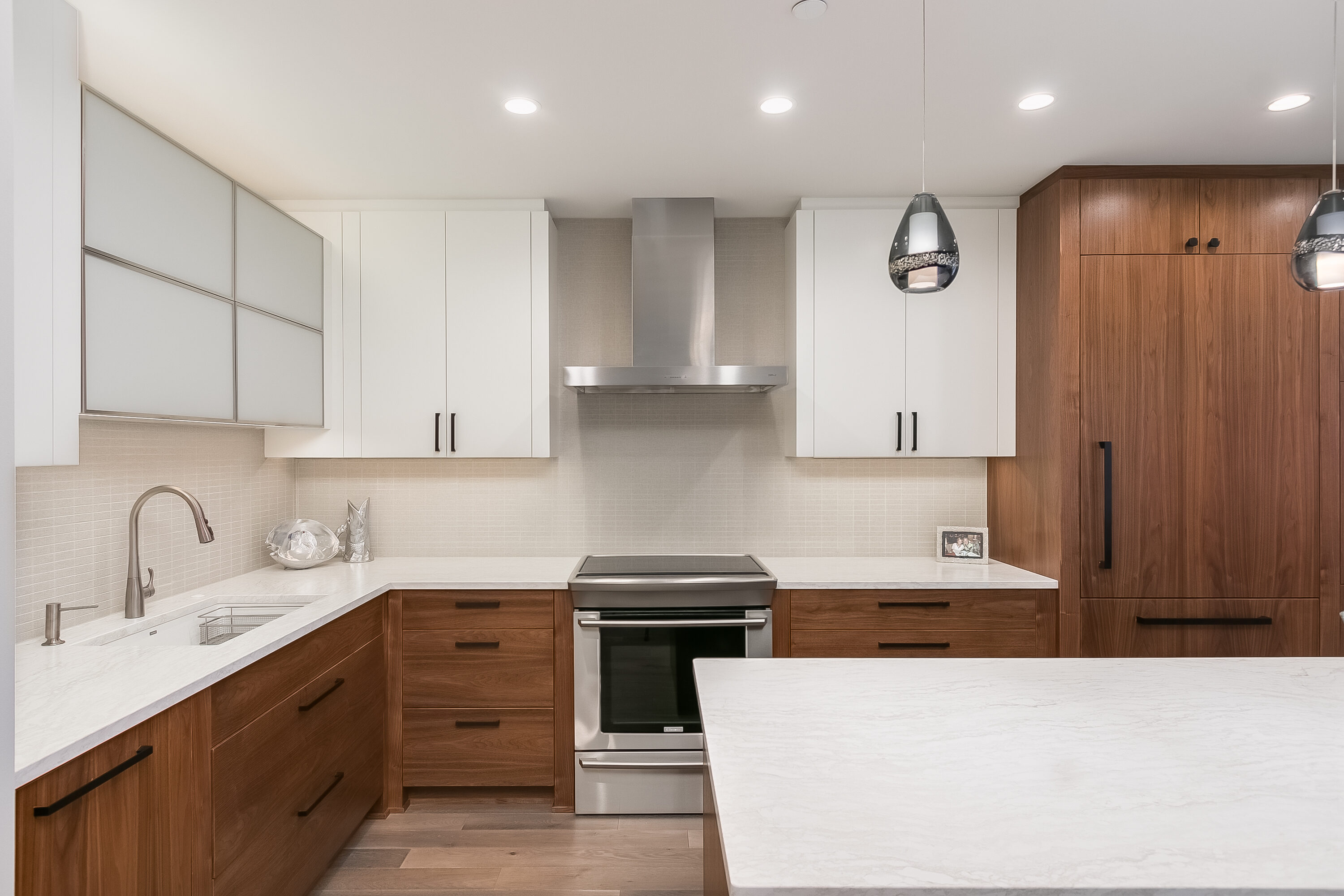  Luxurious Reimagined Downtown Condo - 物件實景