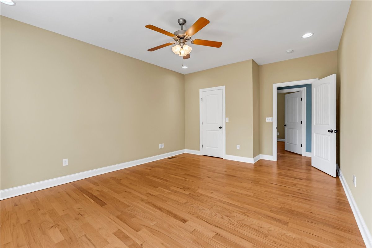 Decherd, Tennessee, 37324, United States, 4 Bedrooms Bedrooms, ,2 BathroomsBathrooms,Residential,For Sale,1870930