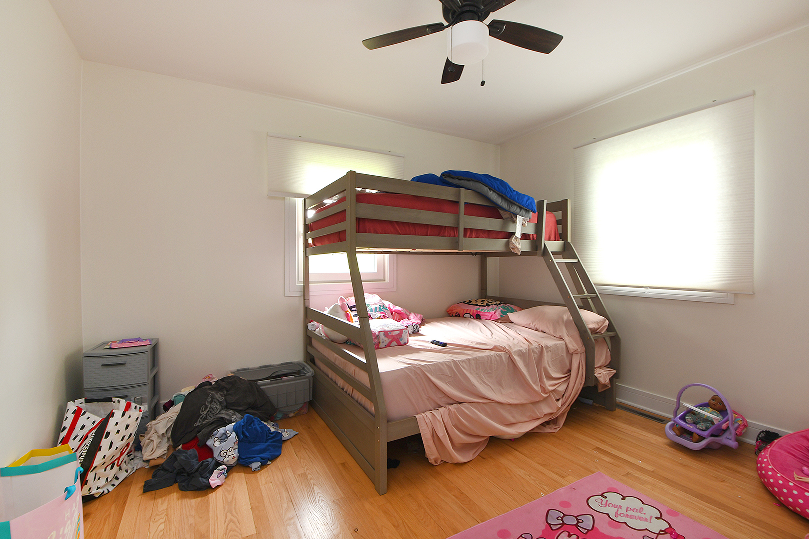 Downers Grove, Illinois, 60516, United States, 3 Bedrooms Bedrooms, ,2 BathroomsBathrooms,Residential,For Sale,1930940