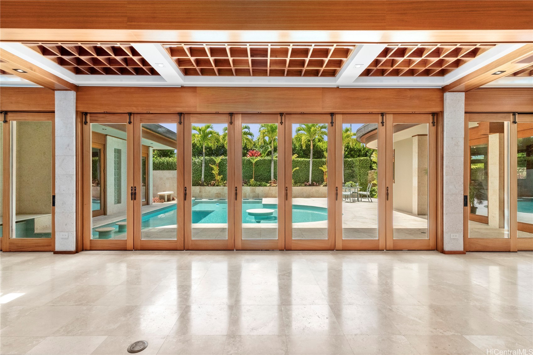 Honolulu, Hawaii, 96816, United States, 3 Bedrooms Bedrooms, ,3 BathroomsBathrooms,Residential,For Sale,1988153