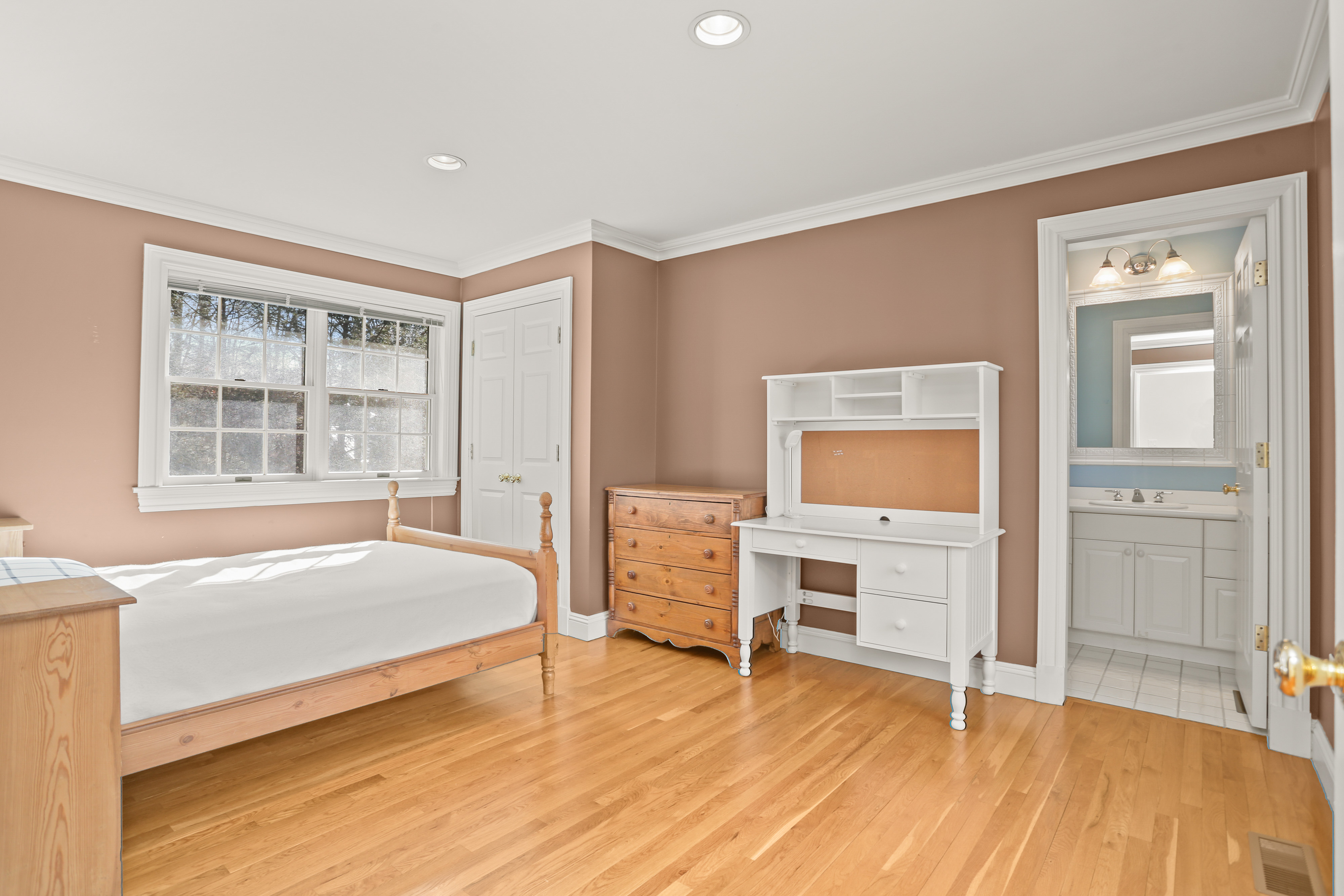  41 Lake Wind Road - 物件實景