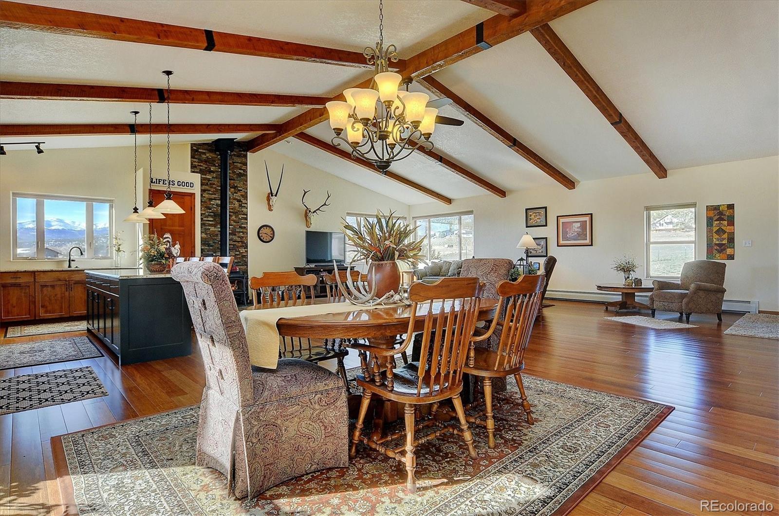 Howard, Colorado, 81233, United States, 4 Bedrooms Bedrooms, ,1 BathroomBathrooms,Residential,For Sale,1921674