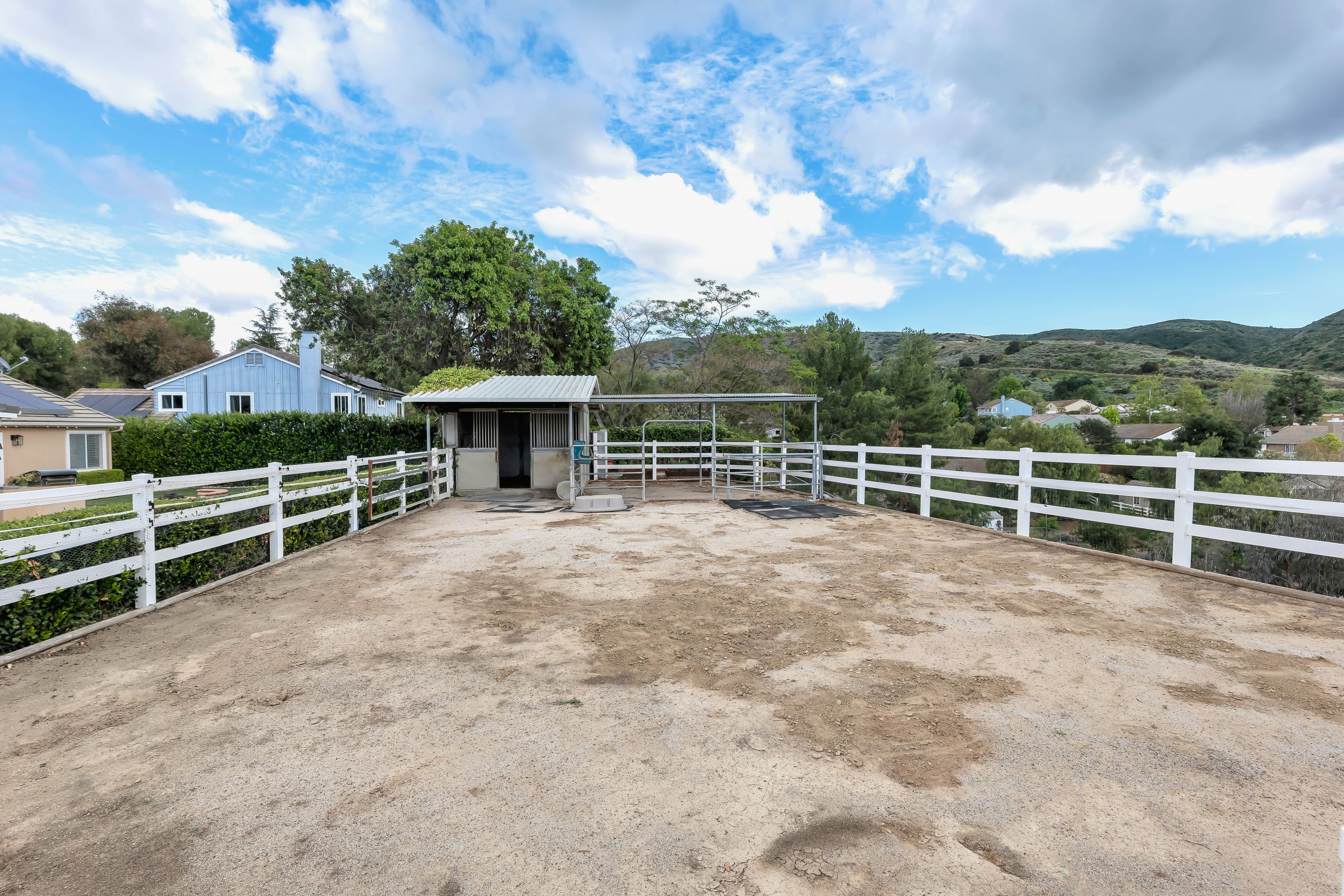  Bridle Path Equestrian Estate - 物件實景