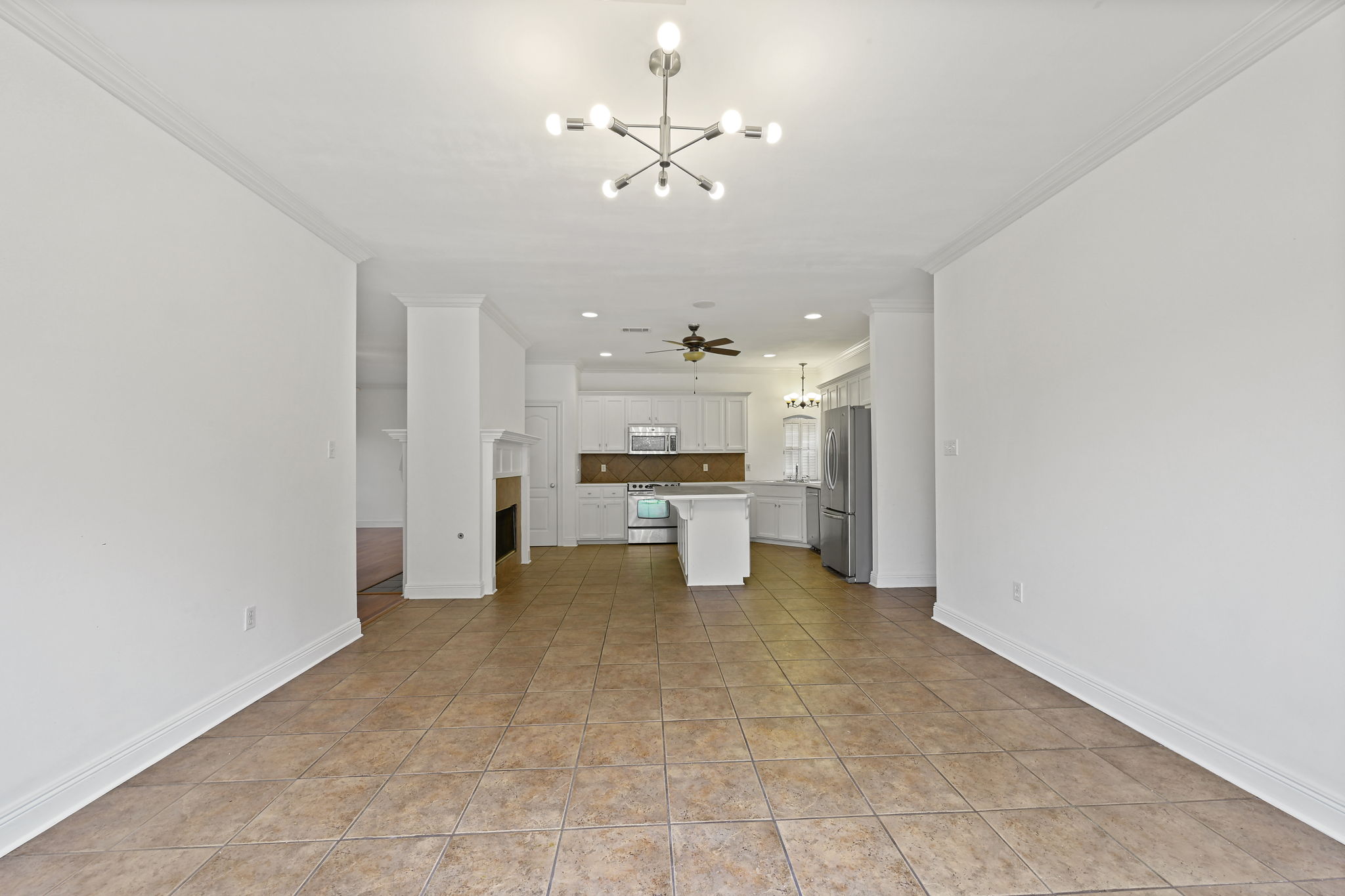 Baton Rouge, Louisiana, 70810, United States, 3 Bedrooms Bedrooms, ,3 BathroomsBathrooms,Residential,For Sale,1989243