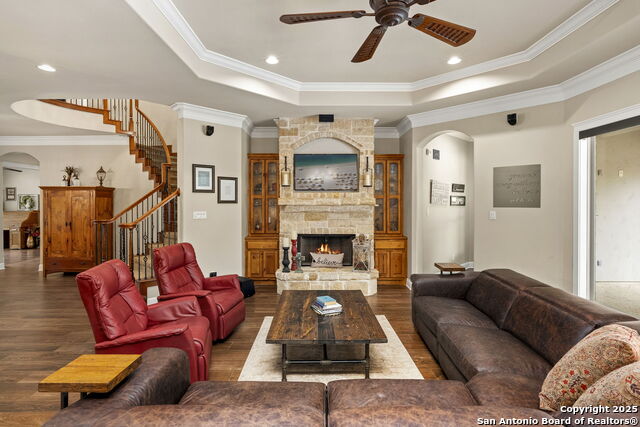 Boerne, Texas, 78015, United States, 5 Bedrooms Bedrooms, ,5 BathroomsBathrooms,Residential,For Sale,1784913