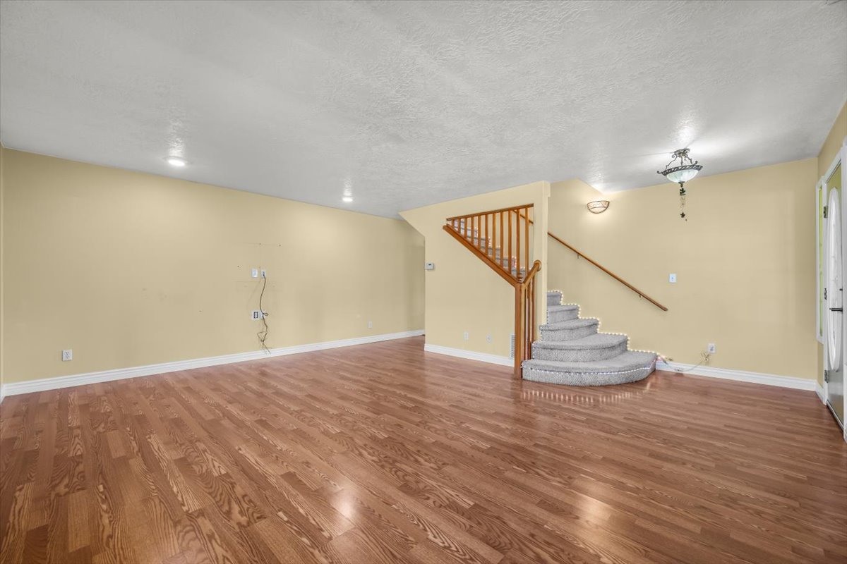 Caldwell, Idaho, 83605, United States, 4 Bedrooms Bedrooms, ,3 BathroomsBathrooms,Residential,For Sale,1938152
