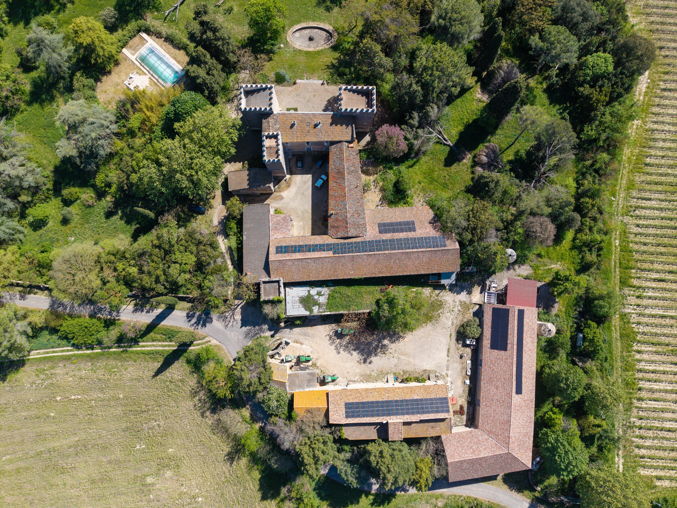  Exceptional vineyard estate – 75 hectares – Castle, grounds, swimming pool, and… - 物件實景