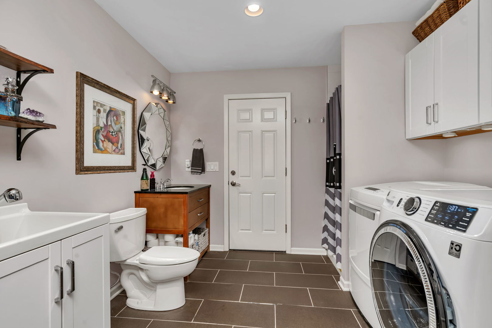 Joliet, Illinois, 60431, United States, 3 Bedrooms Bedrooms, ,3 BathroomsBathrooms,Residential,For Sale,1989625