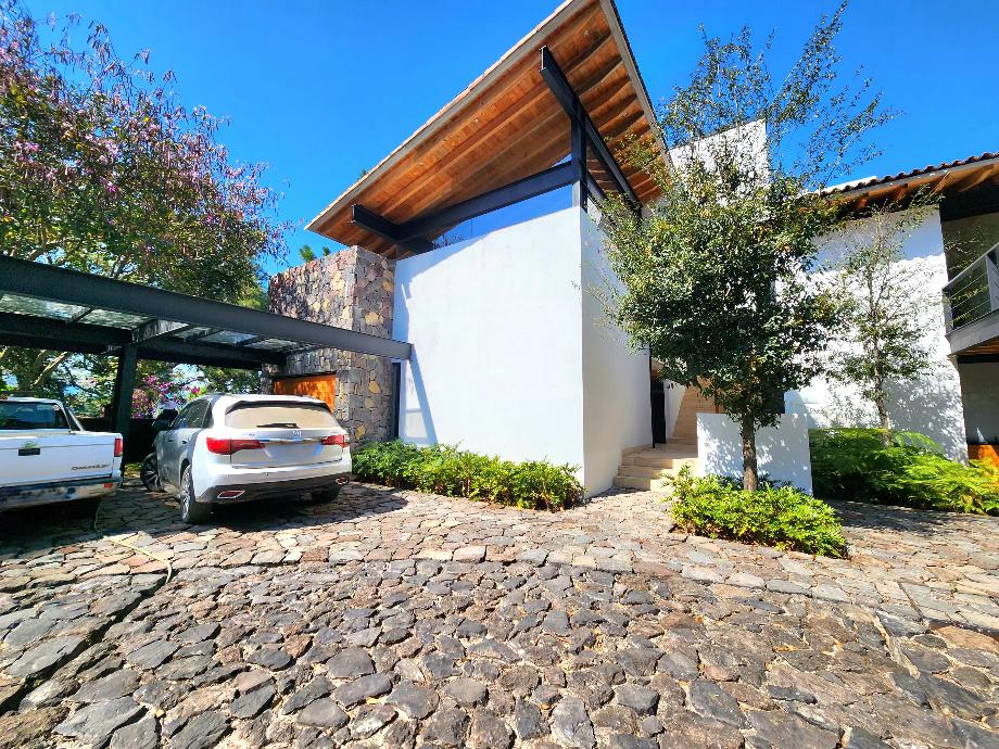 Valle de Bravo, Estado de México, 51200, Mexico, 4 Bedrooms Bedrooms, ,4 BathroomsBathrooms,Residential,For Sale,1722310