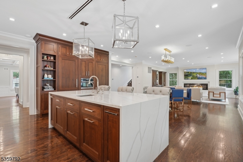 Millburn Twp., New Jersey, 07078, United States, 7 Bedrooms Bedrooms, ,9 BathroomsBathrooms,Residential,For Sale,1838878