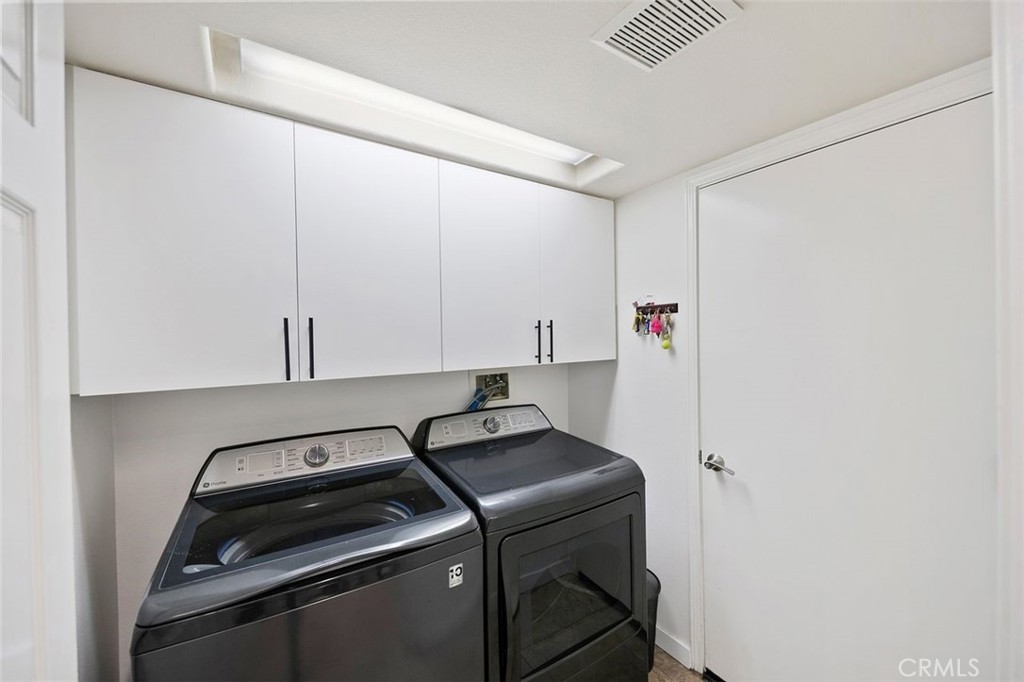 Solana Beach, California, 92075, United States, 3 Bedrooms Bedrooms, ,3 BathroomsBathrooms,Residential,For Sale,1998675