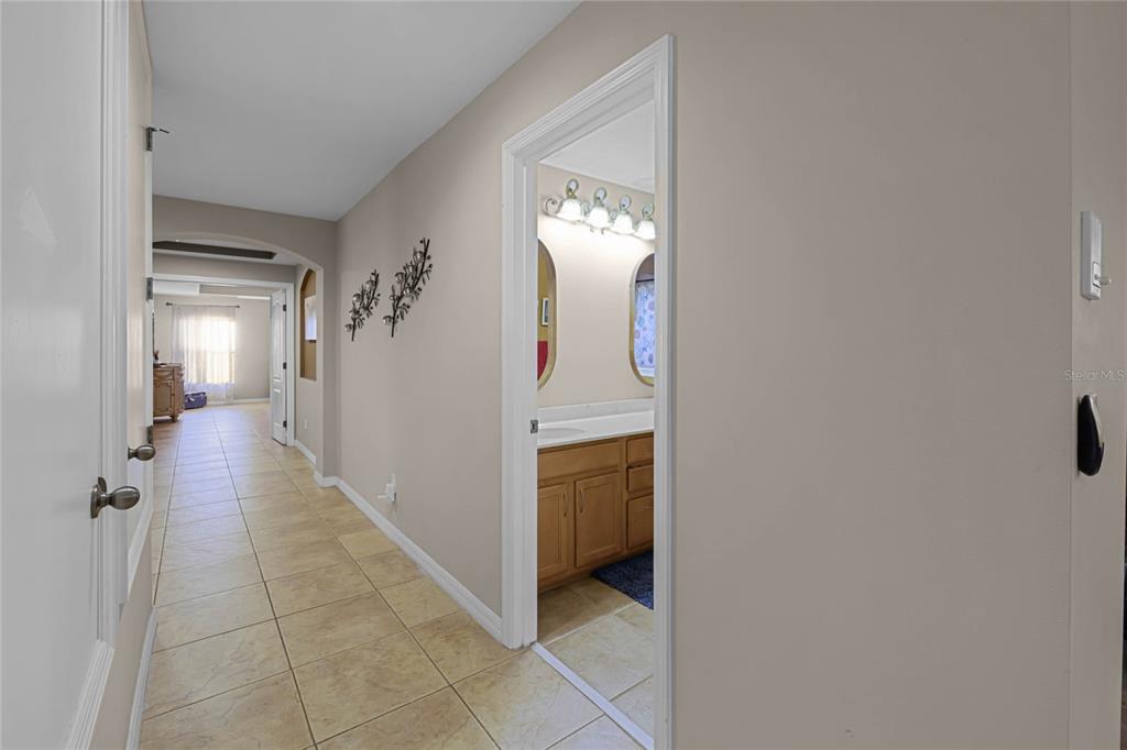 Oviedo, Florida, 32765, United States, 6 Bedrooms Bedrooms, ,5 BathroomsBathrooms,Residential,For Sale,1857503