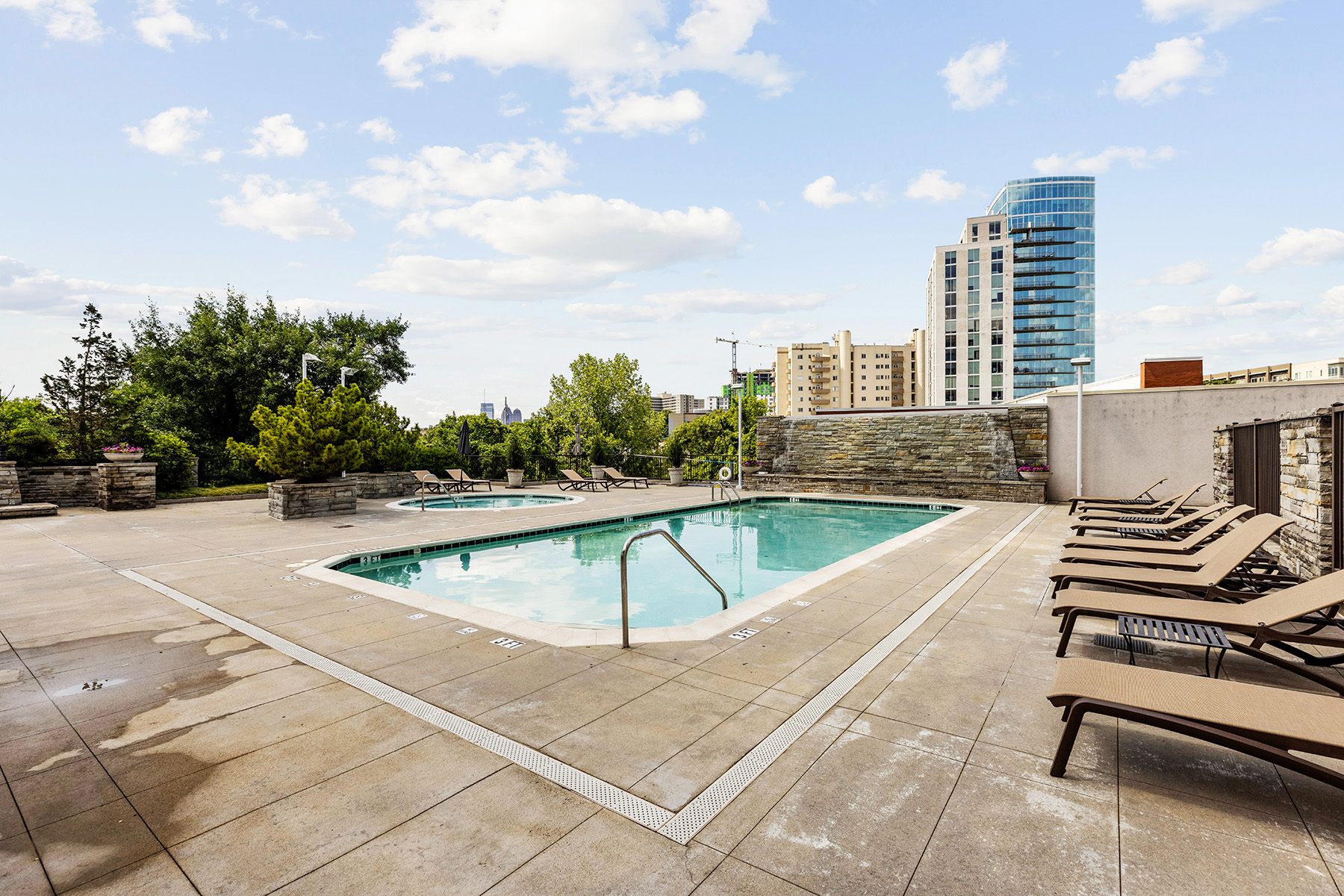  Fully Updated Condo in Ideal Intown Location - 物件實景