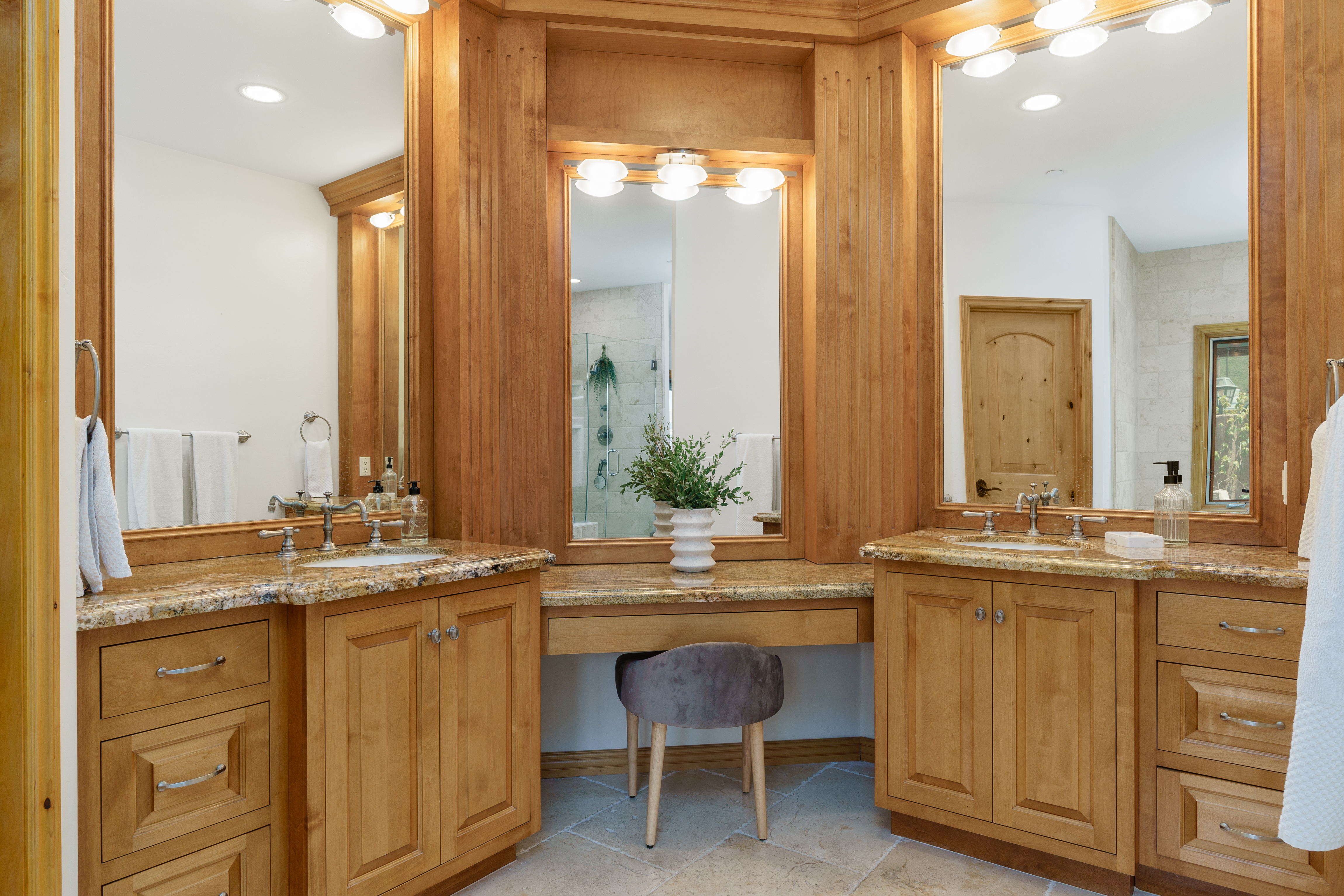  300 North Kalorama Street, Ventura, CA 93001 - 物件實景