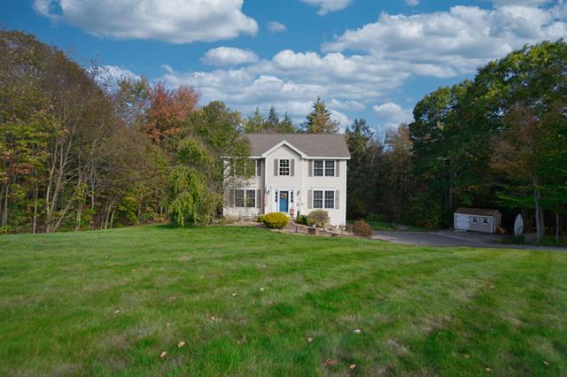 Epsom, New Hampshire, 03234, United States, 3 Bedrooms Bedrooms, ,2 BathroomsBathrooms,Residential,For Sale,1980336