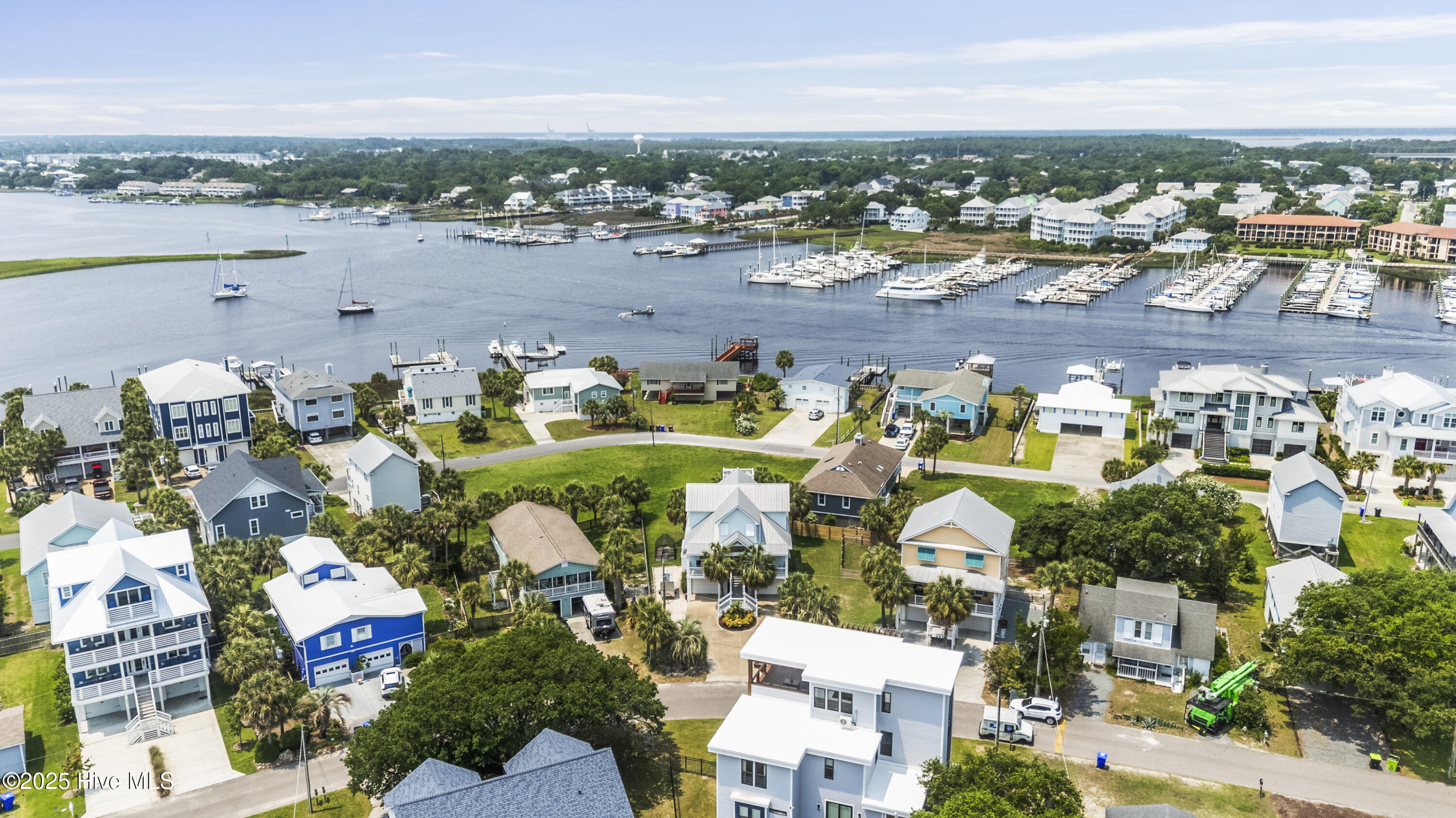 Carolina Beach, North Carolina, 28428, United States, 4 Bedrooms Bedrooms, ,4 BathroomsBathrooms,Residential,For Sale,1848790