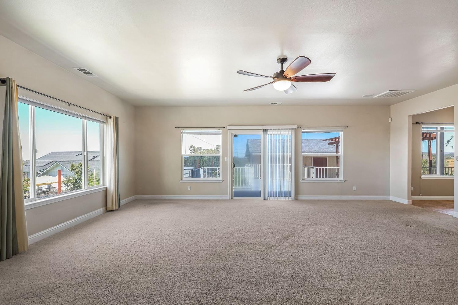 Valley Springs, California, 95252, United States, 3 Bedrooms Bedrooms, ,4 BathroomsBathrooms,Residential,For Sale,1981868