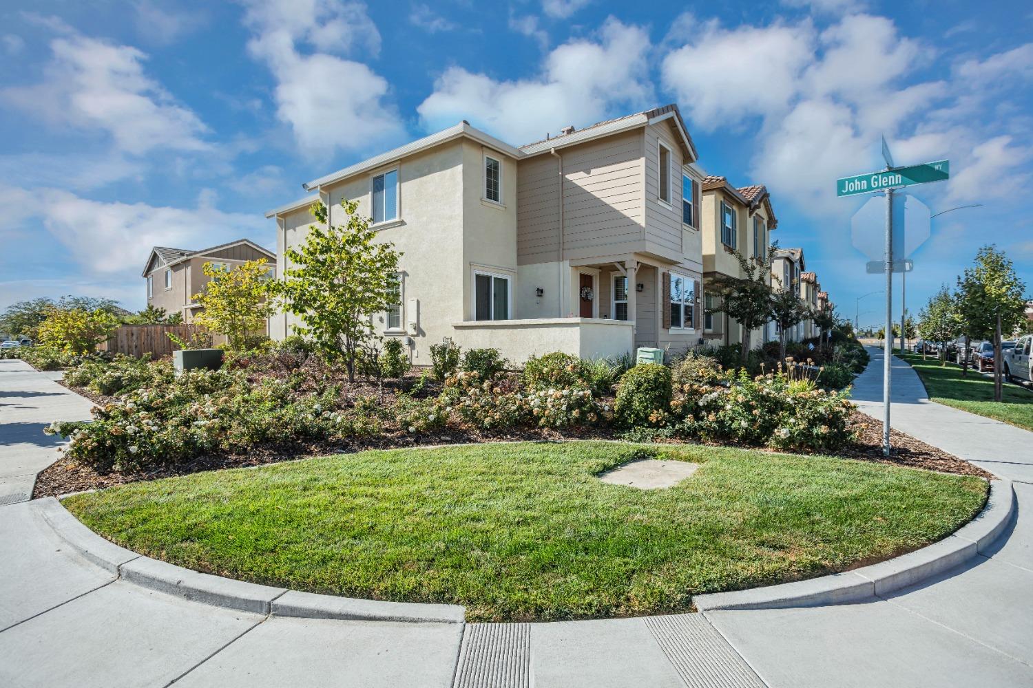 Sacramento, California, 95834, United States, 3 Bedrooms Bedrooms, ,3 BathroomsBathrooms,Residential,For Sale,1896933