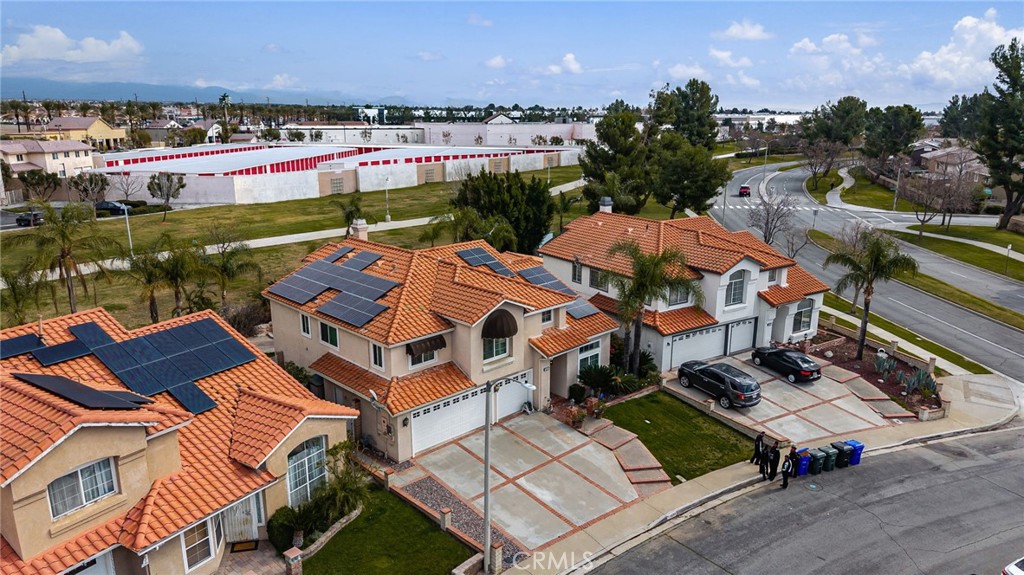 Fontana, California, 92336, United States, 4 Bedrooms Bedrooms, ,3 BathroomsBathrooms,Residential,For Sale,1993831