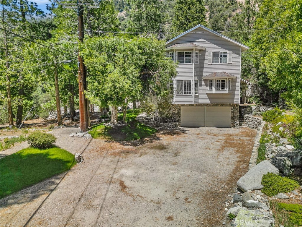 Forest Falls, California, 92339, United States, 2 Bedrooms Bedrooms, ,3 BathroomsBathrooms,Residential,For Sale,1928200