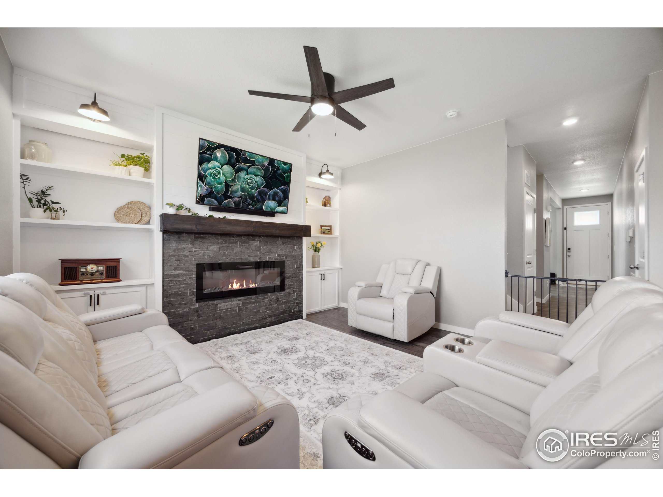 Mead, Colorado, 80542, United States, 4 Bedrooms Bedrooms, ,2 BathroomsBathrooms,Residential,For Sale,1818540