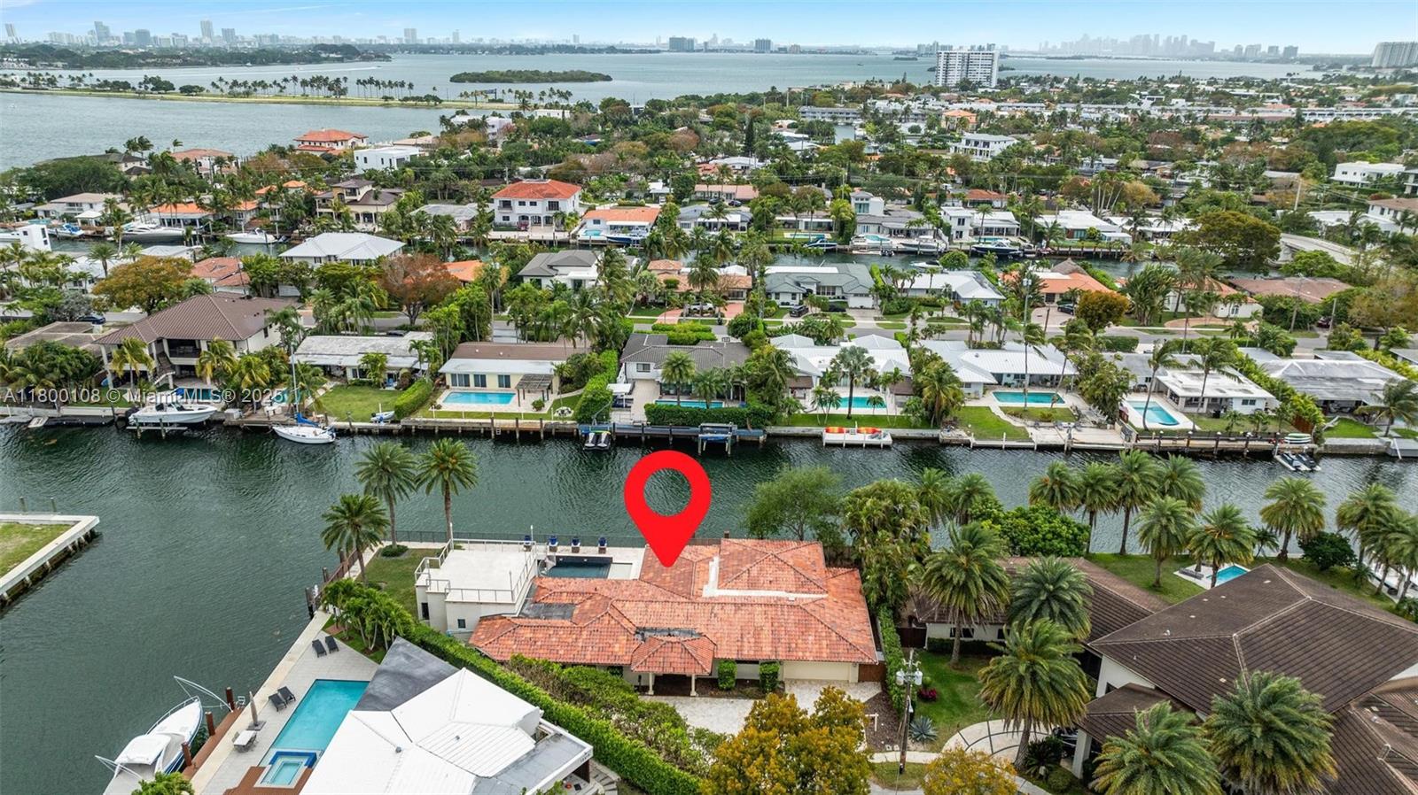 North Miami, Florida, 33181, United States, 5 Bedrooms Bedrooms, ,5 BathroomsBathrooms,Residential,For Sale,1804760