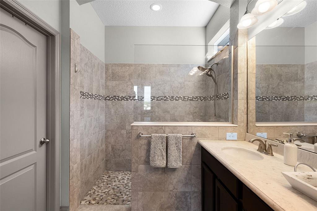Clermont, Florida, 34711, United States, 3 Bedrooms Bedrooms, ,2 BathroomsBathrooms,Residential,For Sale,1940285