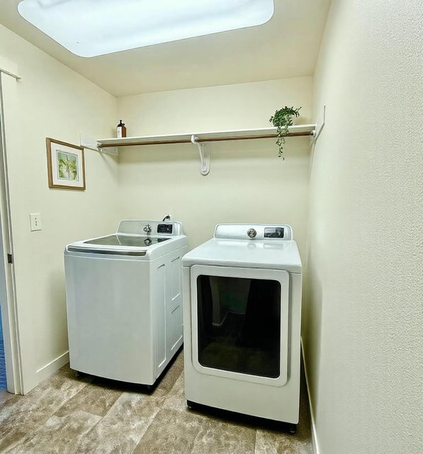 Redmond, Oregon, 97756, United States, 3 Bedrooms Bedrooms, ,3 BathroomsBathrooms,Residential,For Sale,1736801