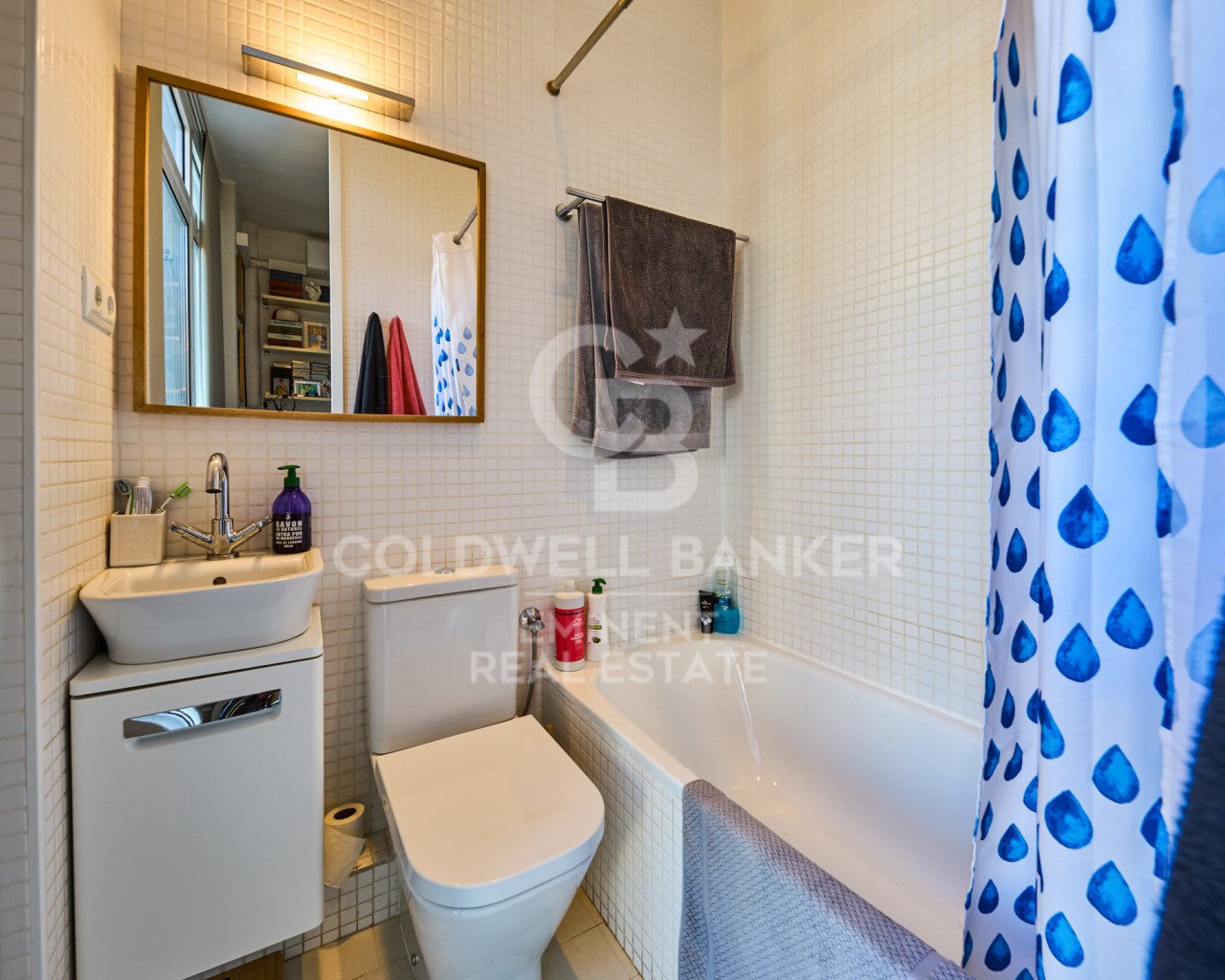 Barcelona, Catalonia, ES, 2 Bedrooms Bedrooms, ,2 BathroomsBathrooms,Residential,For Sale,1699958
