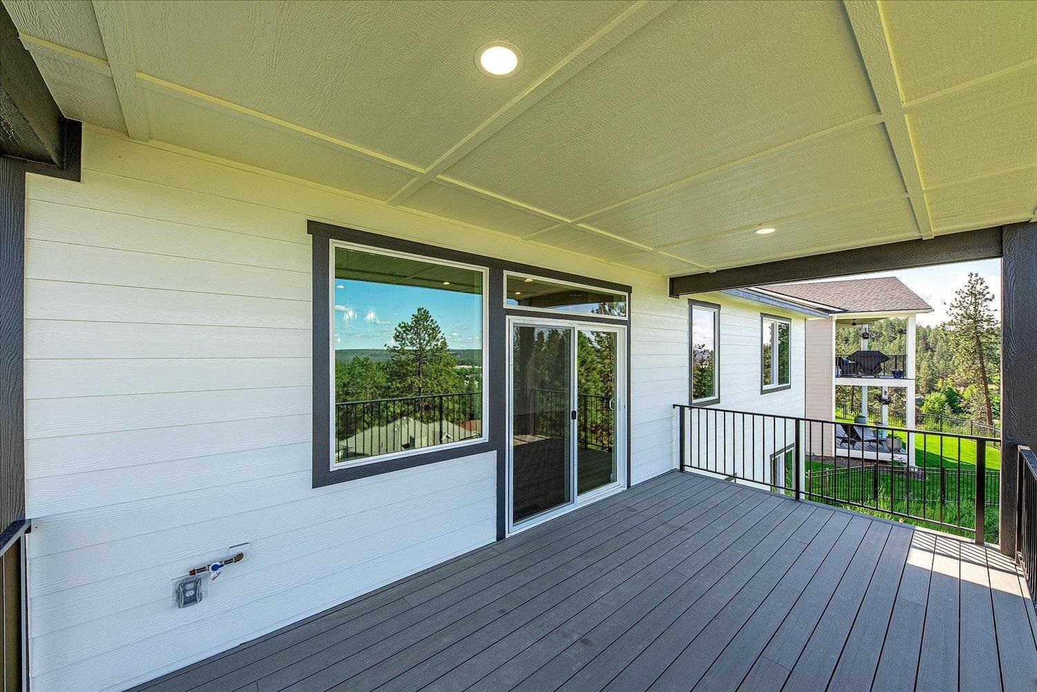 Spokane, Washington, 99208, United States, 4 Bedrooms Bedrooms, ,3 BathroomsBathrooms,Residential,For Sale,1826785